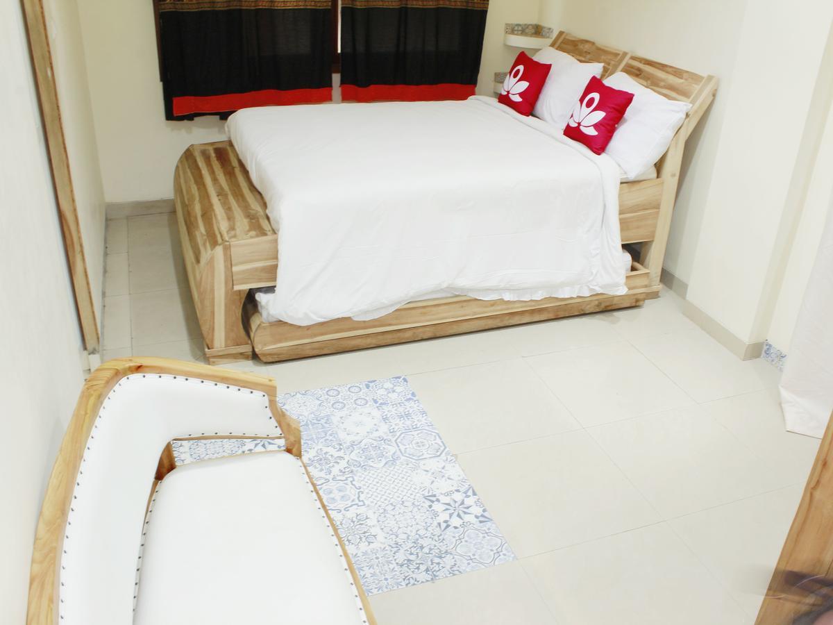 Zen Rooms Cassa Dua Pasteur Bandung Exterior foto